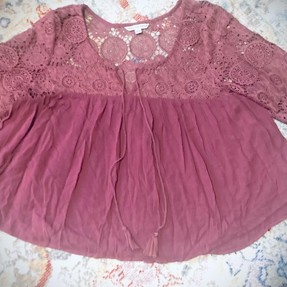 Rose Color Crocheted Top - Picture 2 of 4